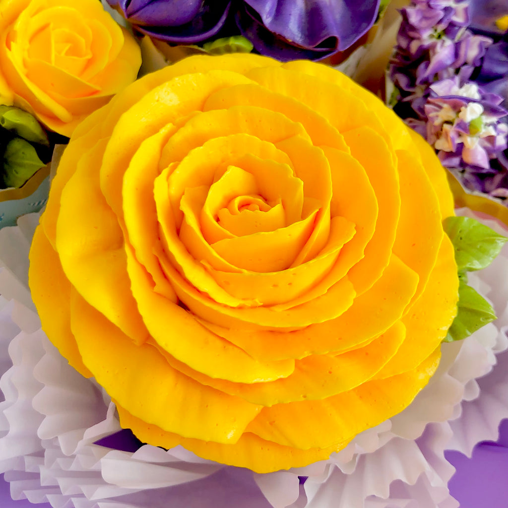 Classic Roses Cupcake Bouquet